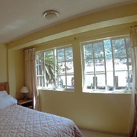 Hostal Gampala Alausi Bagian luar foto