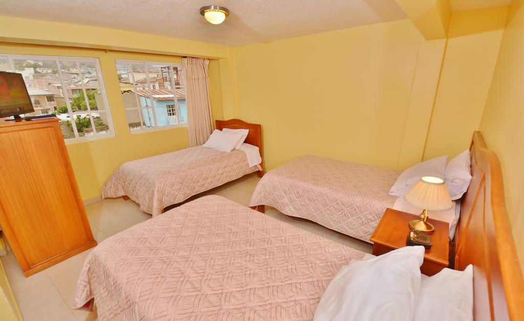 Hostal Gampala Alausi Bagian luar foto
