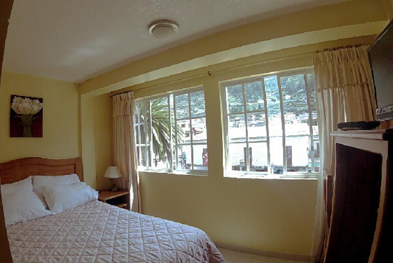 Hostal Gampala Alausi Bagian luar foto